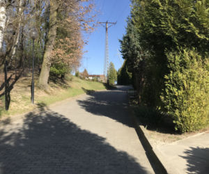 Ten cmentarz na Śląsku jest otwarty. Mieszkańcy odwiedzają groby bliskich