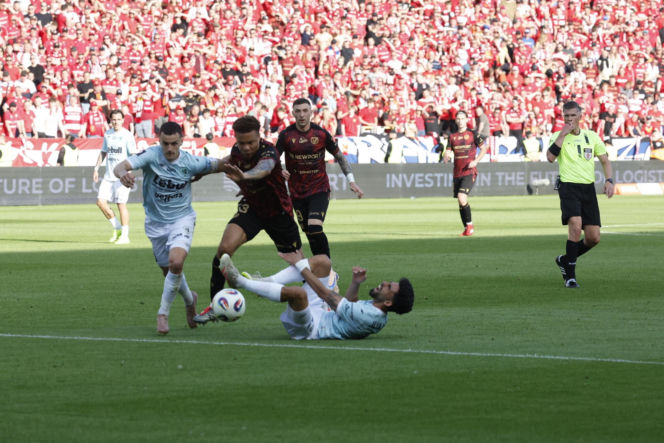 Widzew Łódź - Piast Gliwice: Zdjęcia kibiców i zawodników z meczu 34. kolejki PKO BP Ekstraklasy