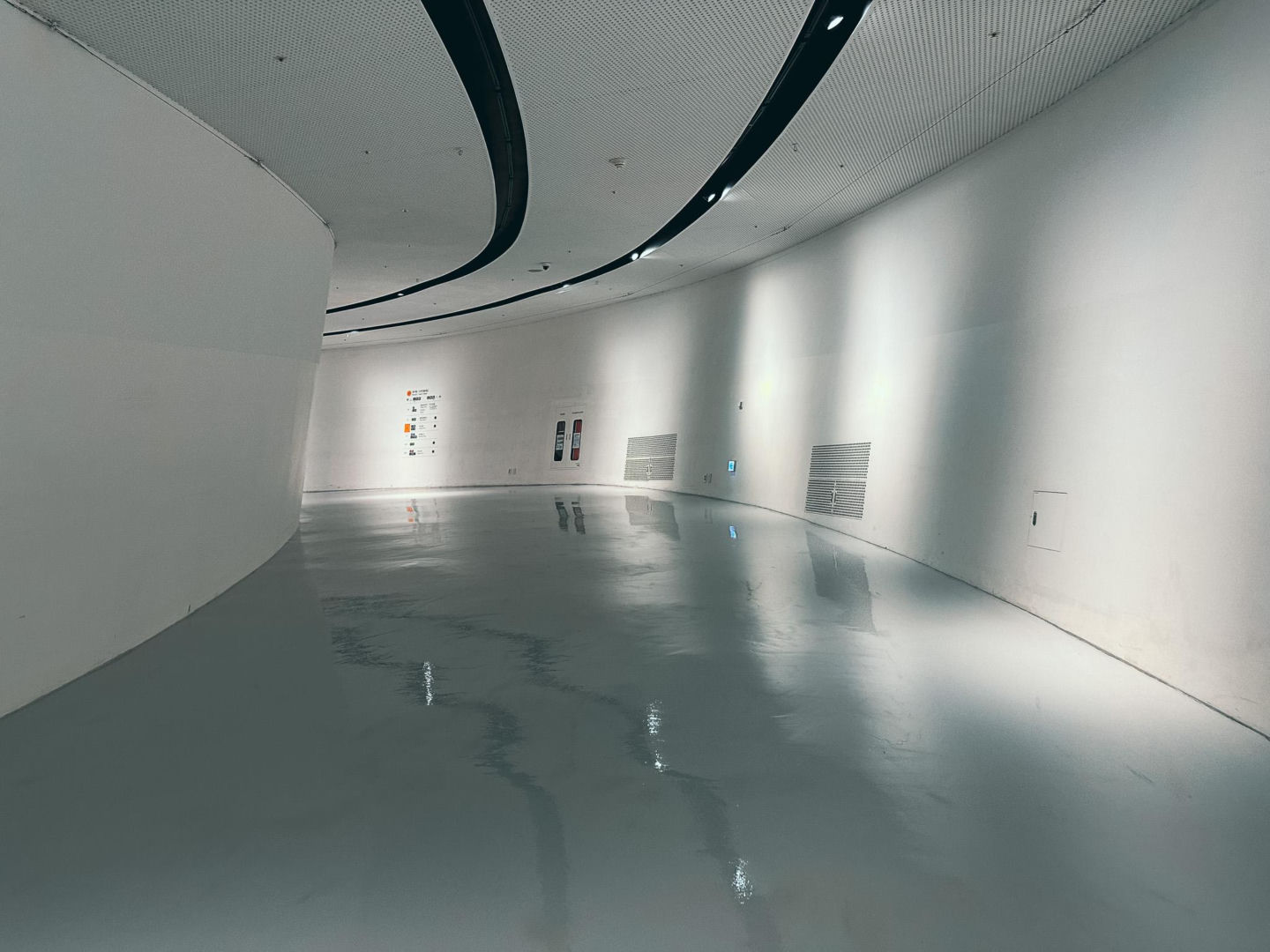 Zaha Hadid i jej Dongdaemun Design Plaza w Seulu