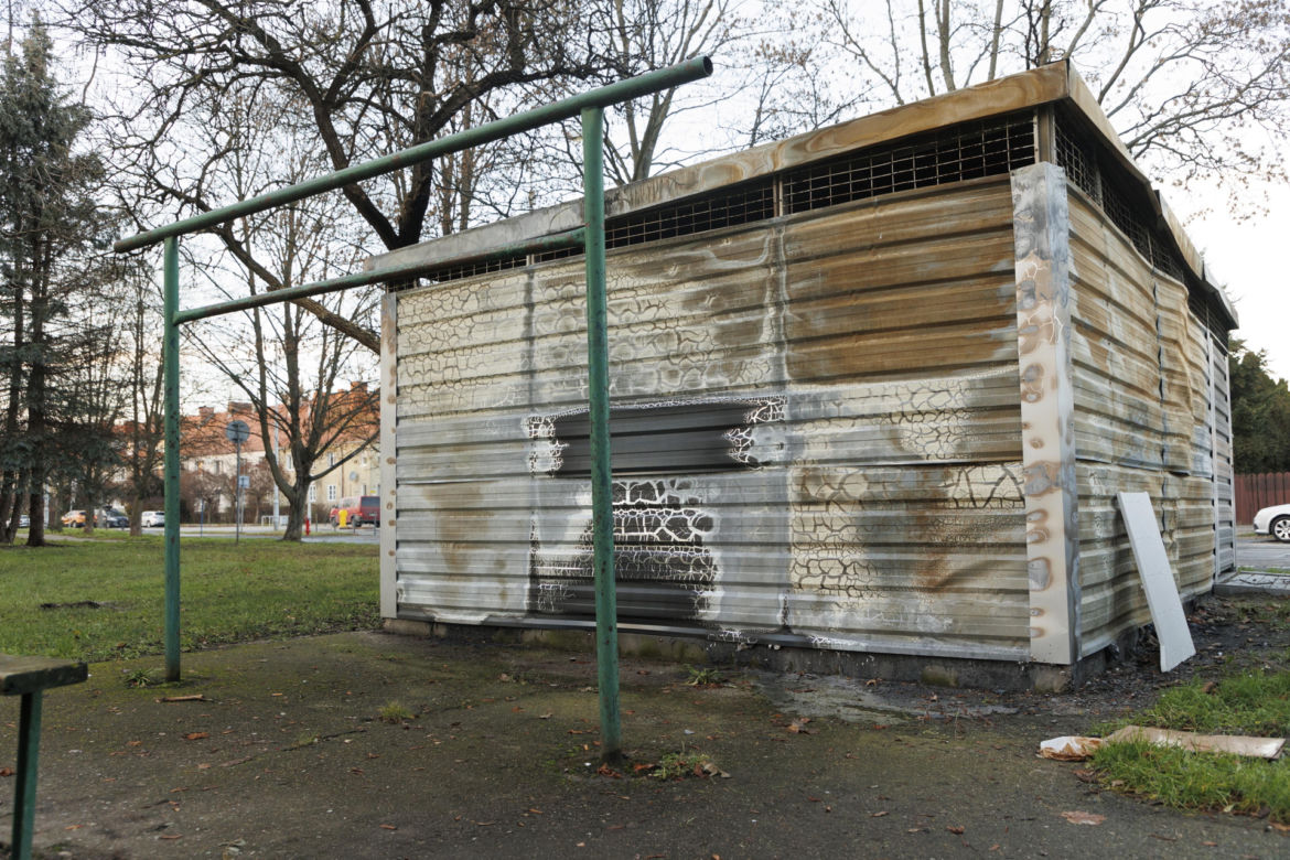 Babcia podpalaczka grasuje na osiedlu