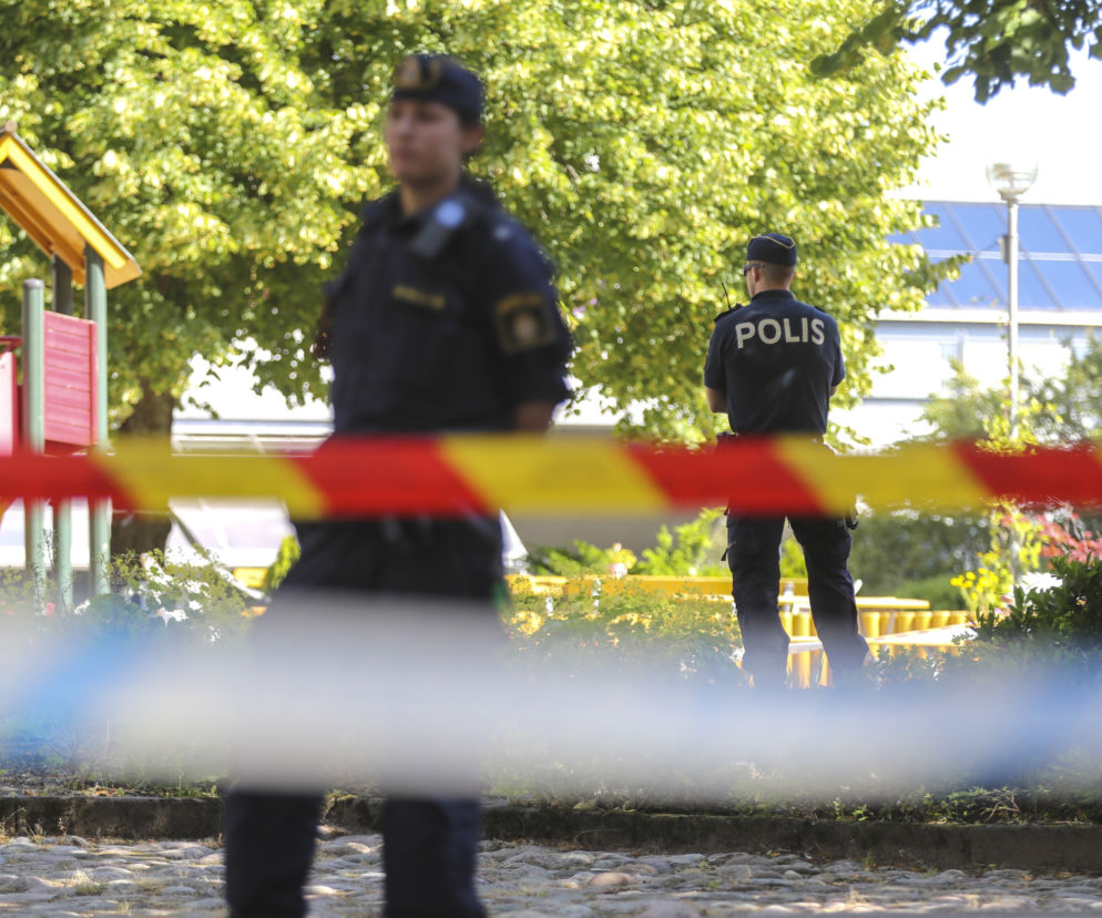 Poderżnął im gardła, a potem spalił