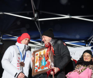 Kacper Tomasiak powitany po IO w rodzinnych stronach