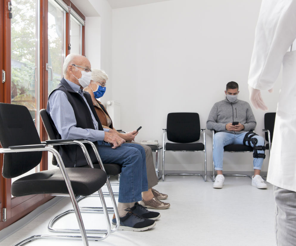 Zabraknie pieniędzy na wypłaty dla służby zdrowia?