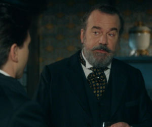 La promesa - pałac tajemnic, odcinek 341: Feliciano zdobywa się na odważny krok i prosi Teresę o rękę