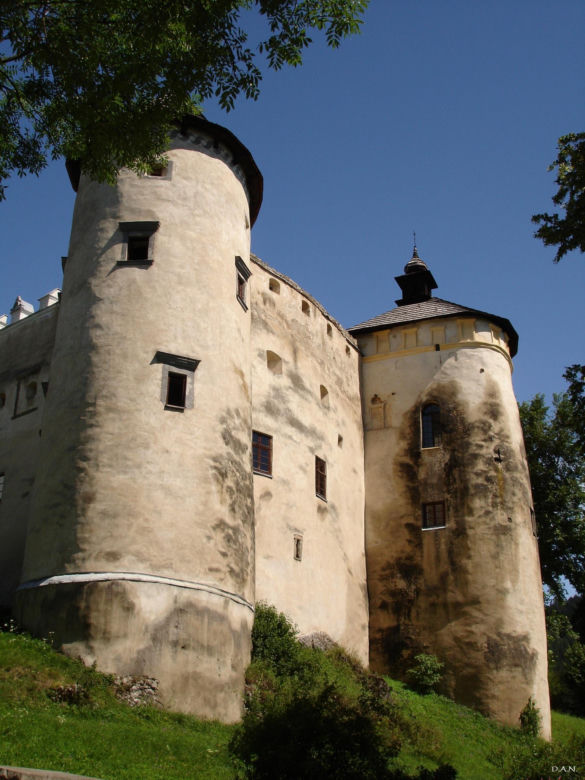 To najpiękniejszy zamek w Małopolsce według AI. Skrywa mroczną legendę