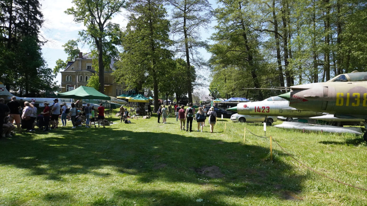 Piknik modelarski 2024 w Lubuskim Muzeum Wojskowym w Drzonowie