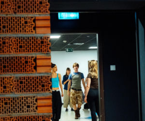 Zakulisowe zdjęcia z planu teledysku Marcina Maciejczaka do To nie koniec