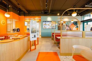 Pomarańczowa fala rośnie w siłę: Popeyes ogłasza 7 nowych lokalizacji i przekracza barierę 40 restauracji w Polsce