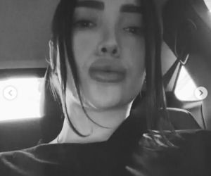 Nie żyje 30-letnia influencerka! Zmarła po operacji plastycznej. Osierociła 6-letnią córkę