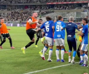 Burdy na meczu Cruzeiro - Atletico Mineiro