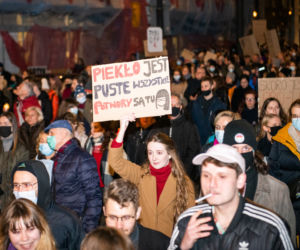 Ani jednej więcej. Najmocniejsze hasła na protestach po śmierci Izabeli z Pszczyny [ZDJĘCIA]