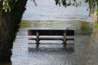 Pogoda na dziś 1.09.2021. Znów deszcz. Synoptycy biją na alarm! Czeka nas katastrofa? Prognoza IMGW [1.09.2021]