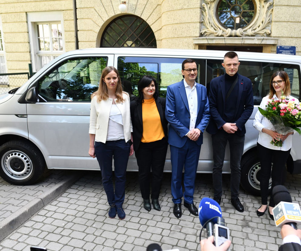 Sześcioraczki dostały 100 tyś.