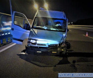 W nocy jechał autostradą bez świateł i pod prąd