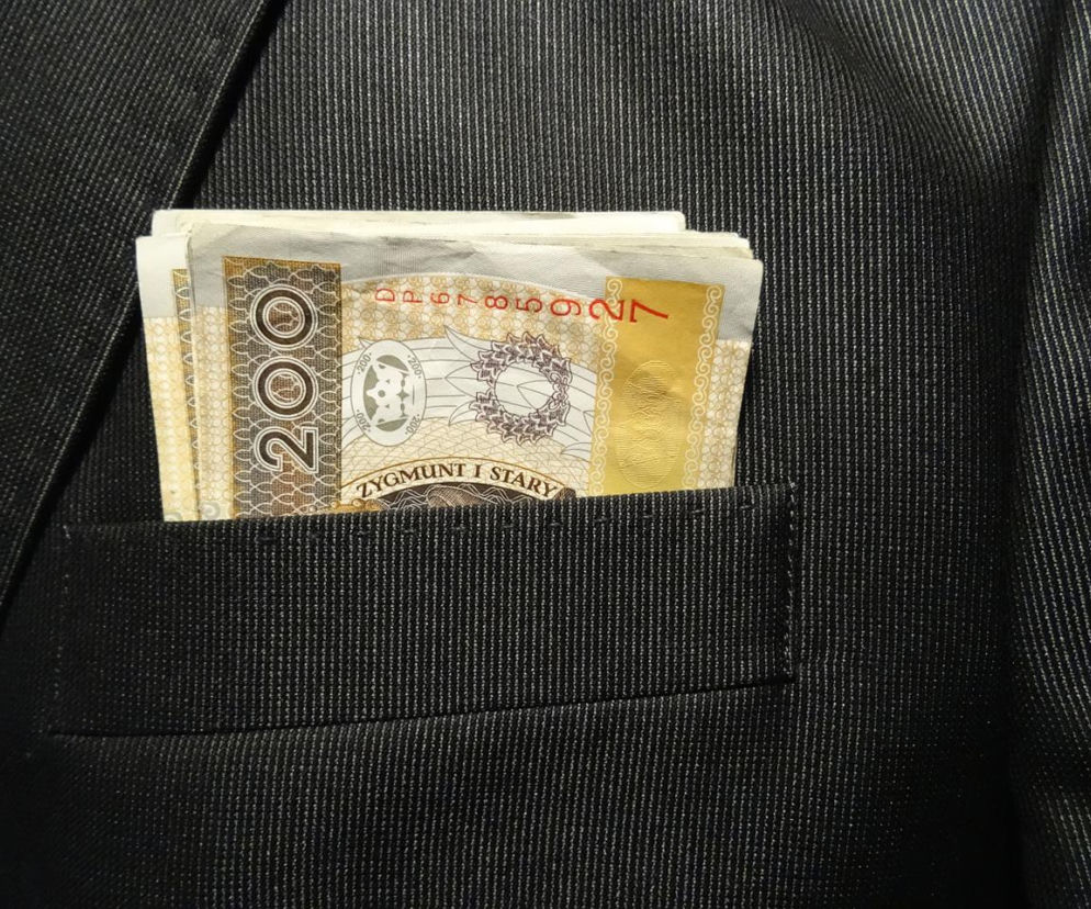pieniądze, banknoty
