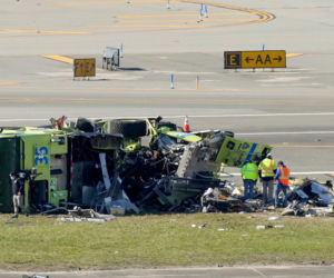 Stewardesa przeżyła katastrofę lotniczą. Ujawniono jej obrażenia