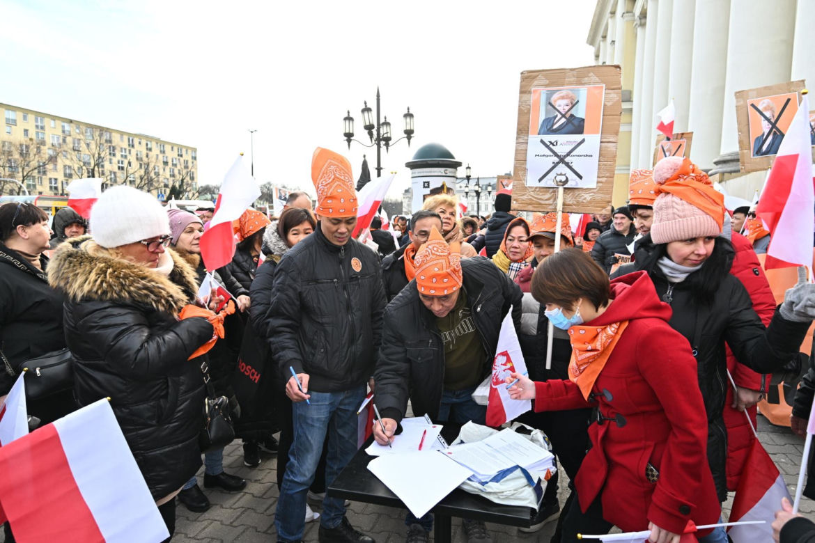 "Nasza sytuacja jest krytyczna". Najemcy z Marywilskiej znów protestują