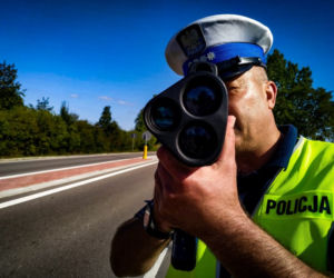 Policja prowadzi wzmożone kontrole na drogach