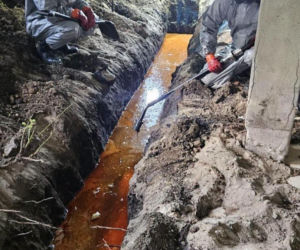 Nielegalne składowisko odpadów chemicznych w Milęcinie