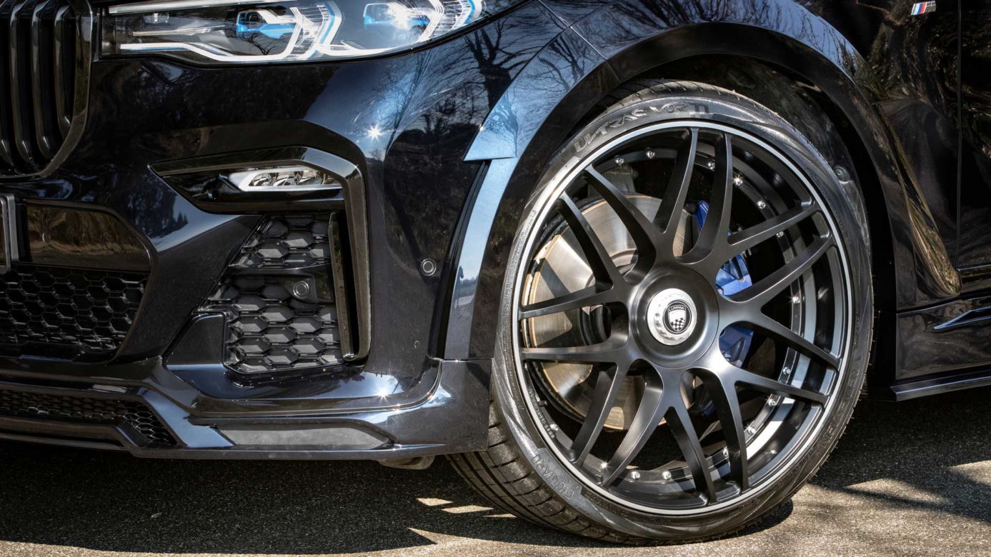 BMW X7 po tuningu Lumma Design