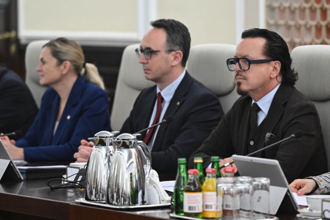 Specjalne posiedzenie rządu. Tusk tnie ceny paliw. Radykalne obniżki podatków