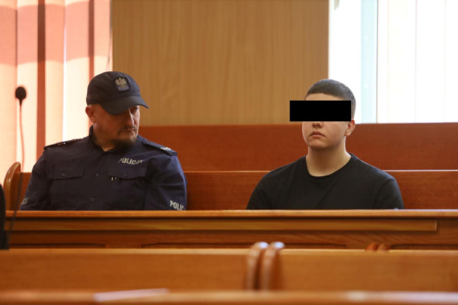 30 lat za bestialską zbrodnię. Gabriel A. z kamienną twarzą wysłuchał wyroku. Matka Andrzeja: „Ja bym obdarła go ze skóry”