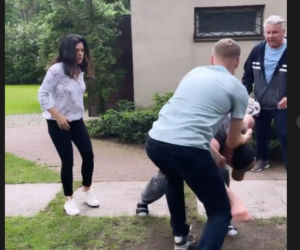 M jak miłość po wakacjach 2021. Kinga (Katarzyna Cichopek), Piotrek (Marcin Mroczek), Wojtek Marszałek (Emilian Kamiński)