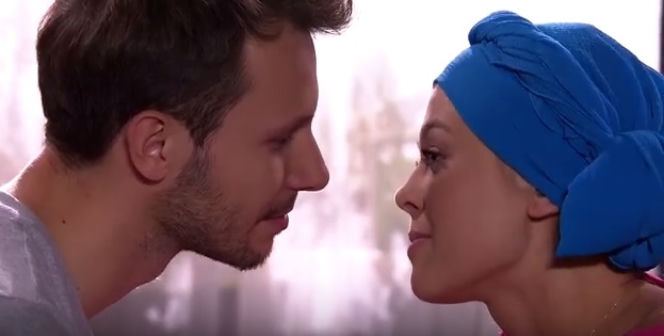 Pierwsza miłość. Radek (Mateusz Banasiuk), Jowita (Joanna Opozda)