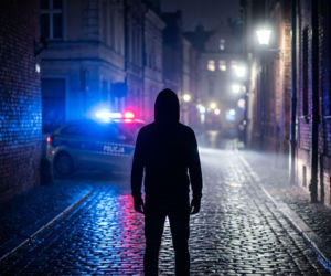 Stalker rodziny z Leska zatrzymany. Żądał 100 tysięcy złotych i groził dzieciom