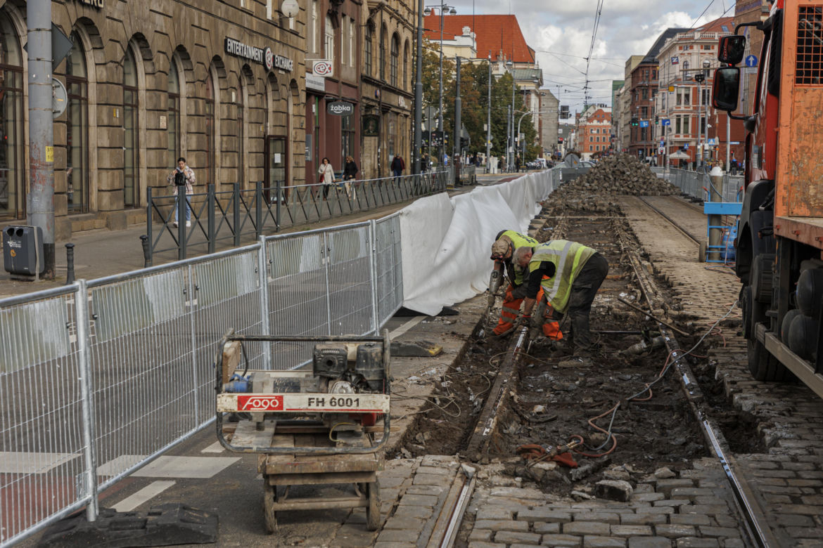 Duże utrudnienia dla kierowców, pasażerów MPK, rowerzystów i pieszych  