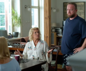 Przyjaciółki 18 sezon odc. 213. Paweł (Bartek Kasprzykowski), Maria (Ewa Kasprzyk), Anka (Magdalena Stużyńska)