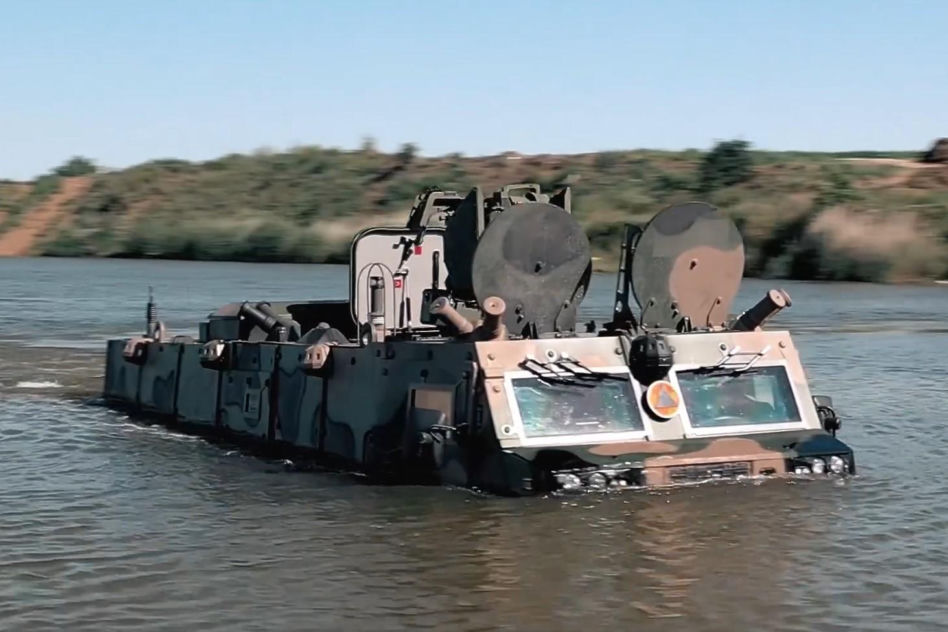 Bóbr-3 podczas testów