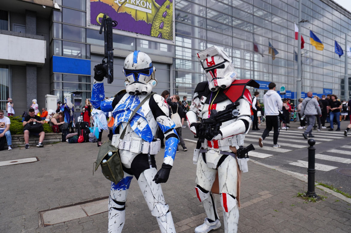 Pyrkon 2024 - Najlepsze cosplaye z wydarzenia! ZOBACZ niesamowite stroj uczestników konwentu!
