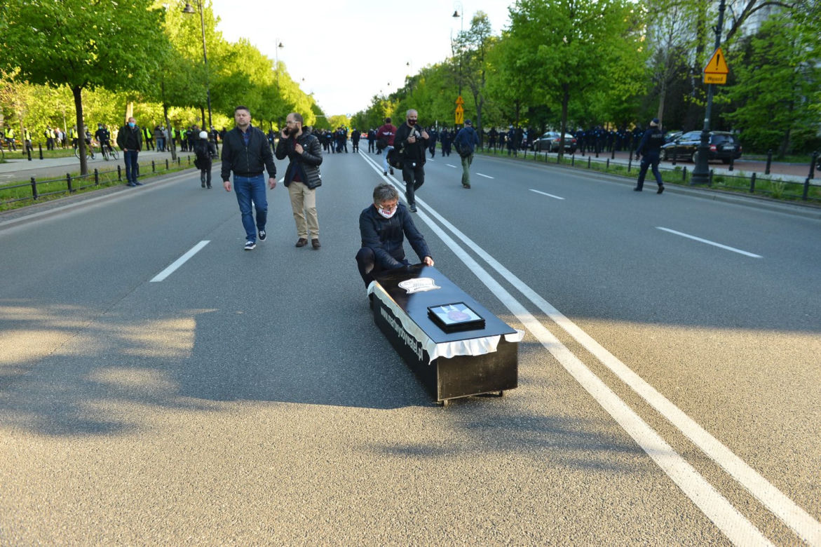 Protest przedsiębiorców pod kancelarią premiera