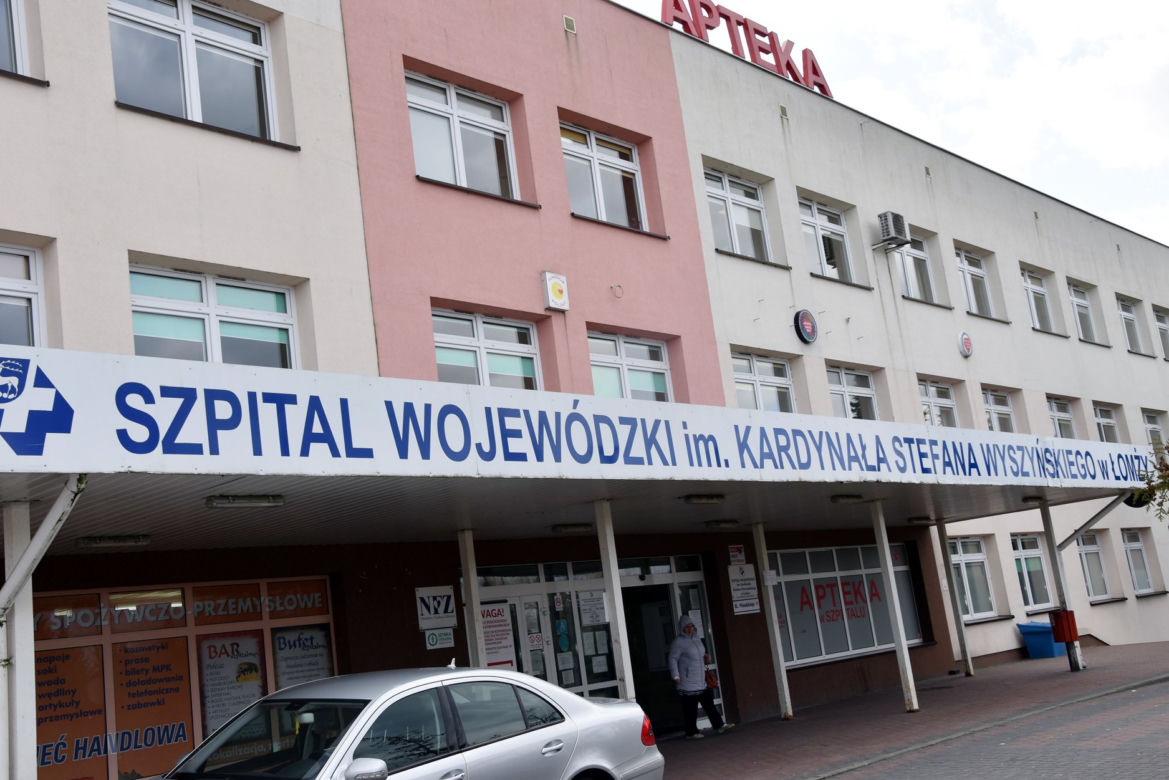 Protest przed szpitalem w Łomzy - NIE dla szpitala zakaźnego