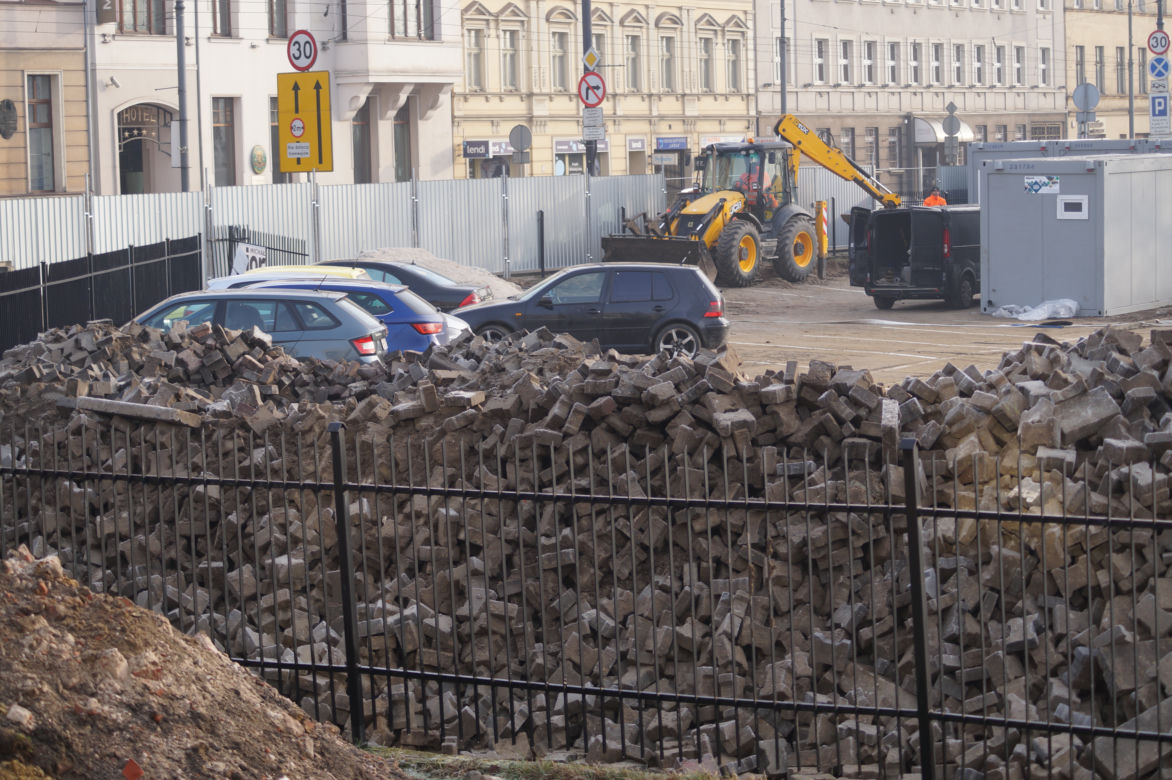 Trwa budowa czwartego kręgu Opery Nova w Bydgoszczy. Jak przebiegają prace? [ZDJĘCIA]