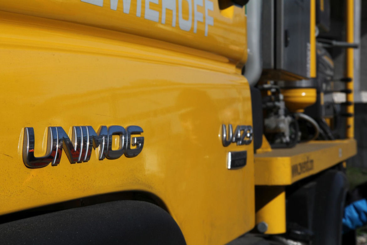 Specjalistyczny Mercedes Unimog