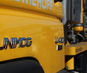Specjalistyczny Mercedes Unimog