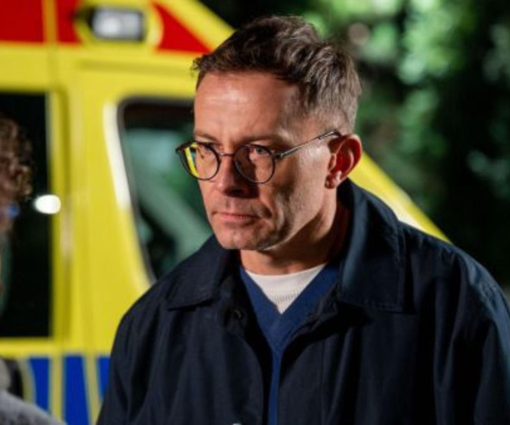 Na sygnale, odcinek 835: nietypowe wezwanie do utraty słuchu przybiera dramatyczny obrót, gdy pojawia się niestabilny mąż pacjentki