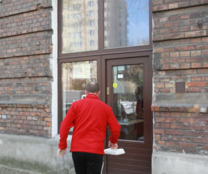 Cukiernia na Woli nie daje się wirusowi