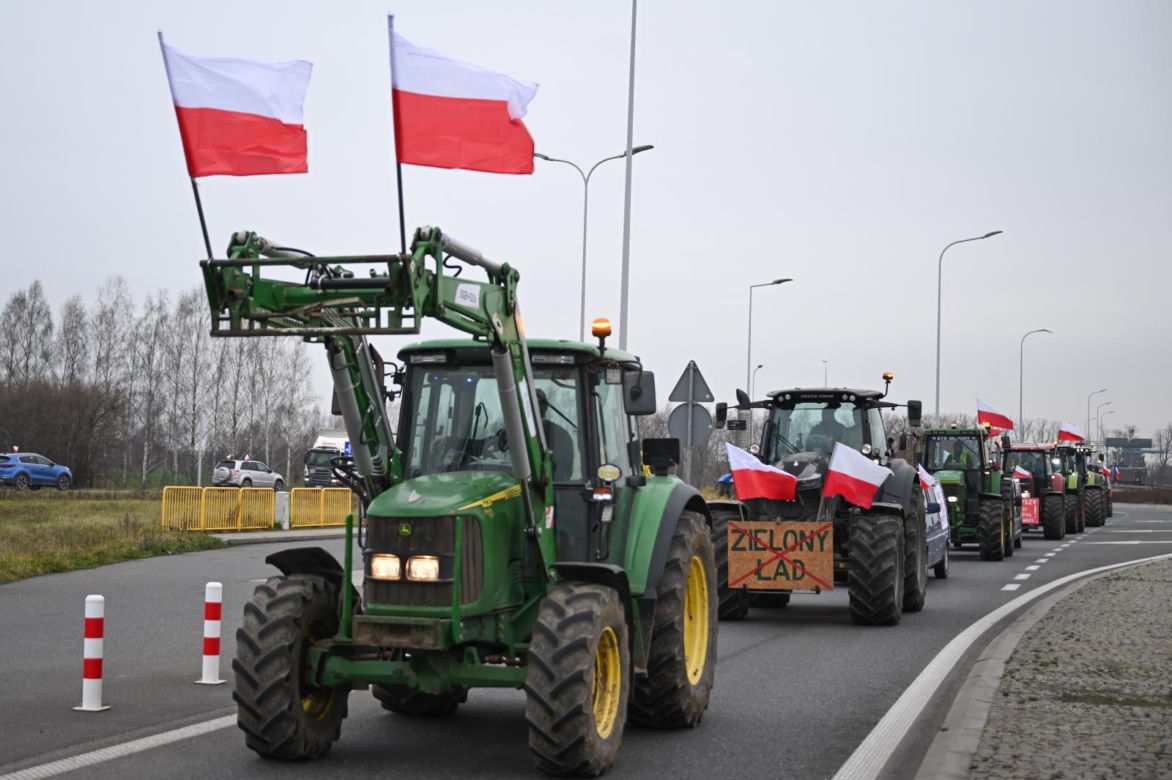 W całym kraju protesty ostrzegawcze rolników. Największy w Elblągu [ZDJĘCIA]