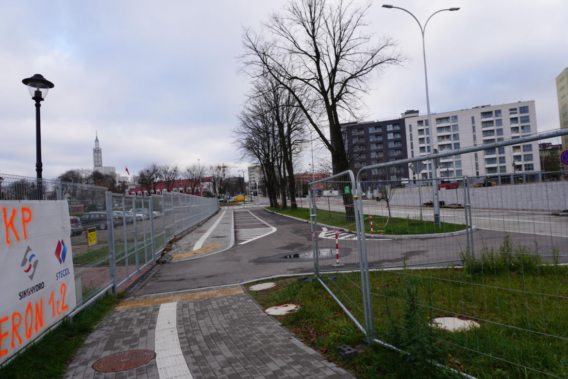 Prace przy dworcu w Białymstoku zmierzają ku końcowi. Zobacz jak wygląda teren obok dworca PKP [ZDJĘCIA]