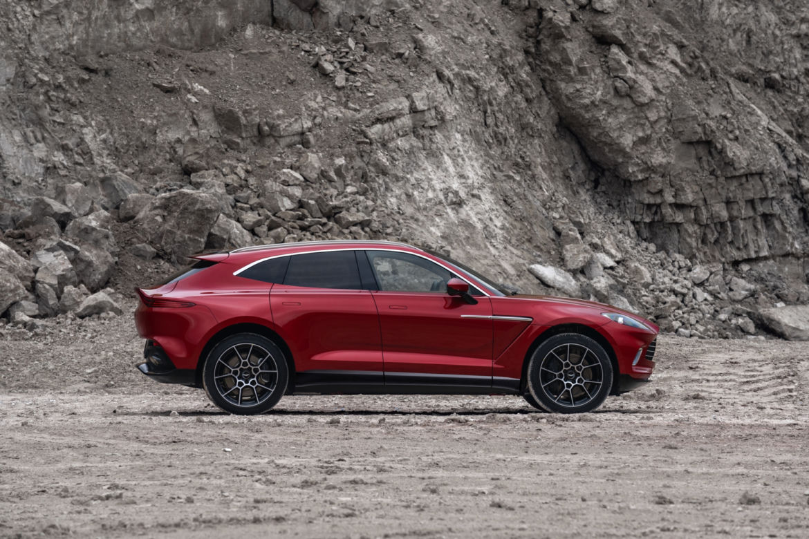 Aston Martin DBX (2020)