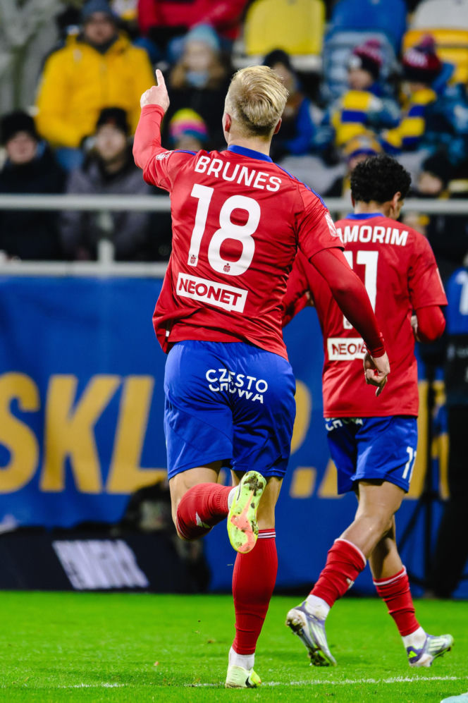 Arka Gdynia - Raków Częstochowa, zdjęcia kibiców i piłkarzy z meczu 17. kolejki PKO BP Ekstraklasy