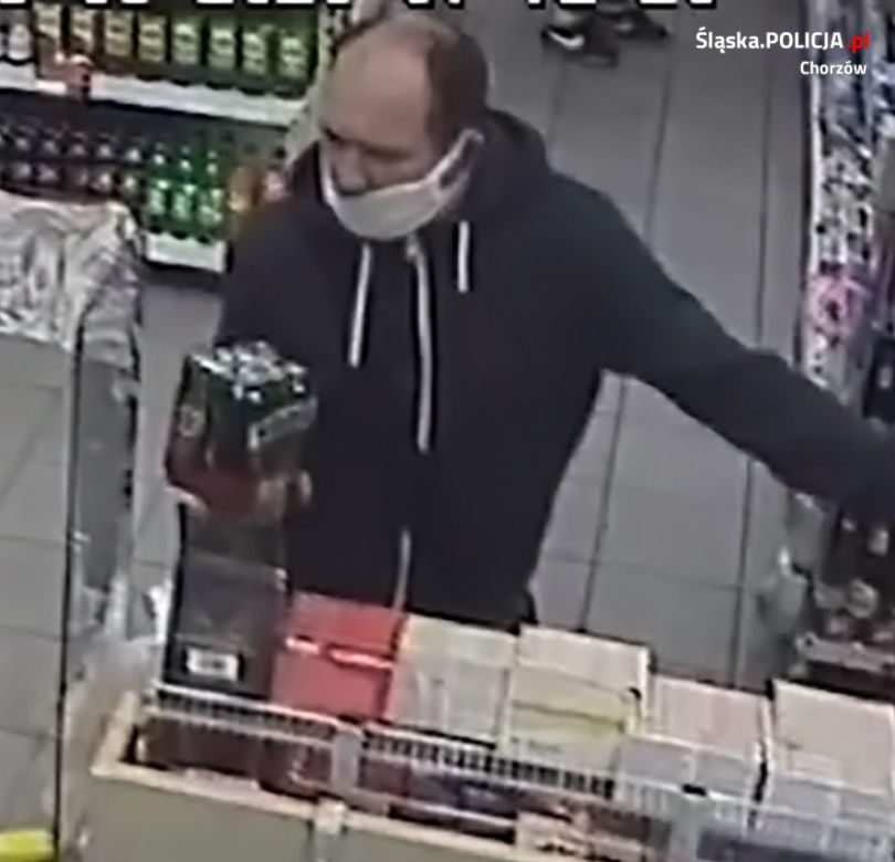 Chorzów. Niebezpieczny rabuś okradł stację benzynową. Szuka go policja [ZDJĘCIA]