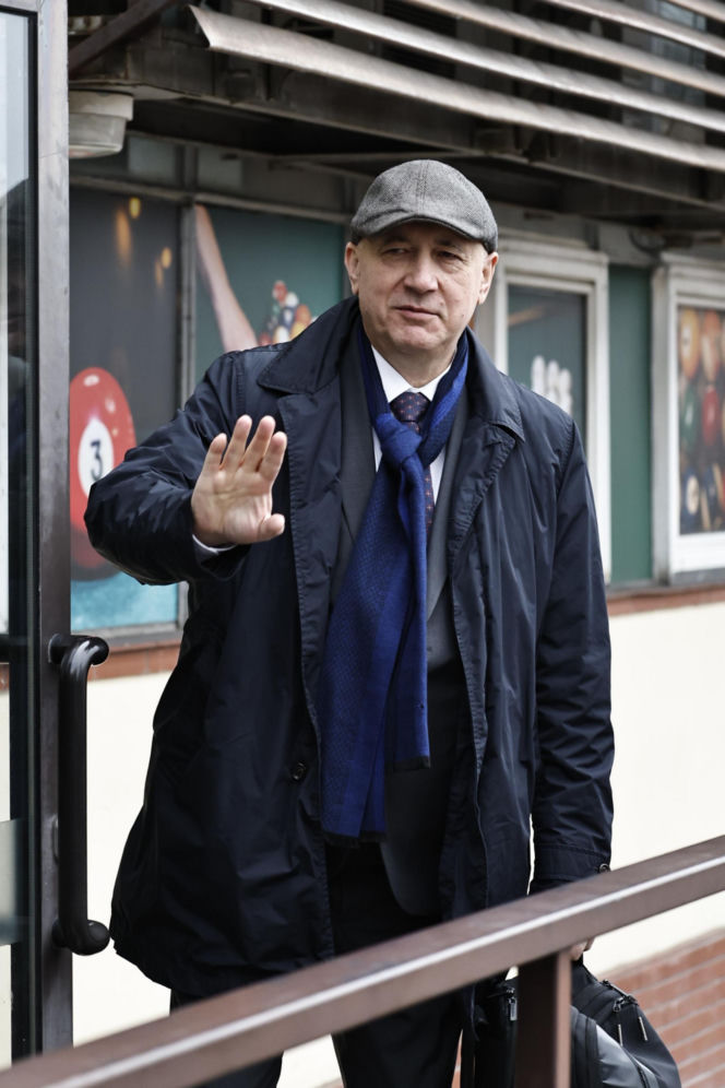 Politycy PiS zjeżdżają na Nowogrodzką