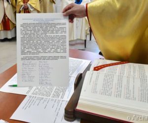 Kościół pw. Matki Bożej Różańcowej w Białymstoku. Świątynia powstała w niespełna rok