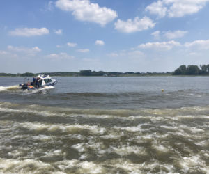 Śmigłowiec, mnóstwo policyjnego sprzętu, a także pokazy na wodzie! Impreza plenerowa dla dzieci w Niepruszewie