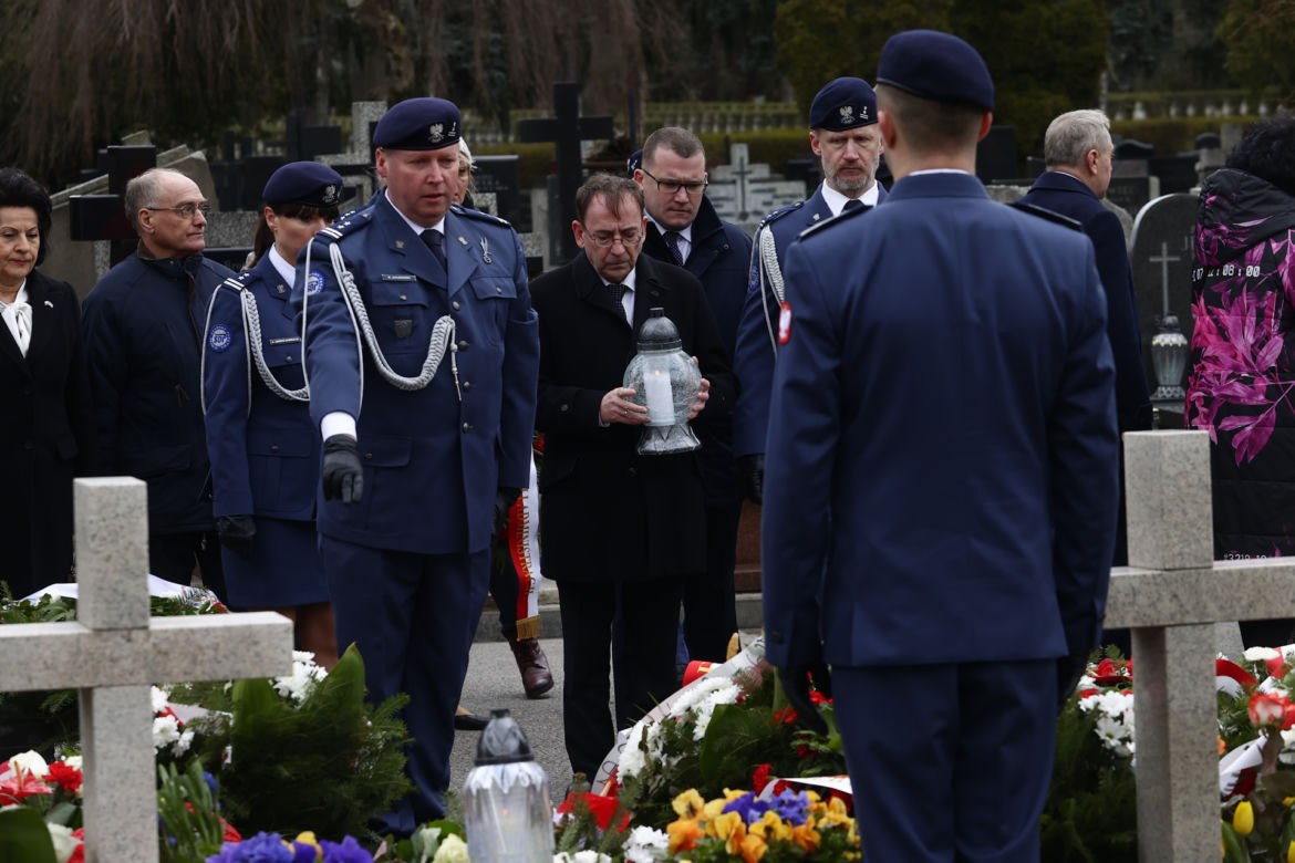 12. rocznica katastrofy smoleńskiej. Uroczystości na Powązkach Wojskowych