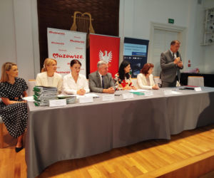 Dwie lokalne inwestycje z wysokim wsparciem unijnym. Umowy na budowę wiaduktu warszawskiego w Siedlcach i rozwój bioróżnorodności w Mrozach – już podpisane!